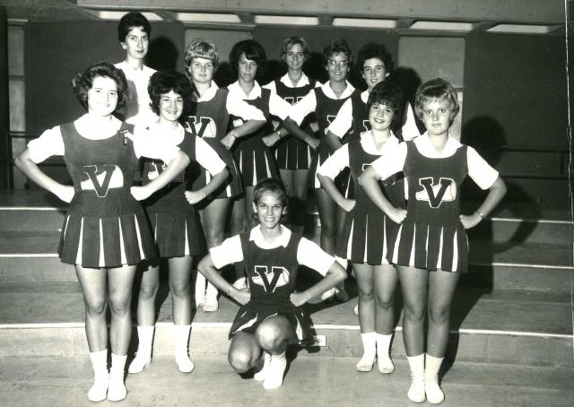 1962-1963 Cheerleaders.